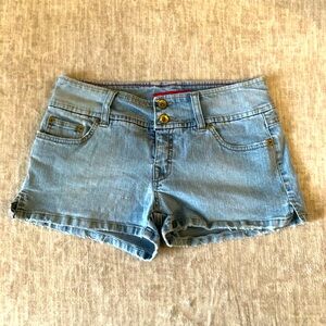 GLO denim jean shorts size 9
